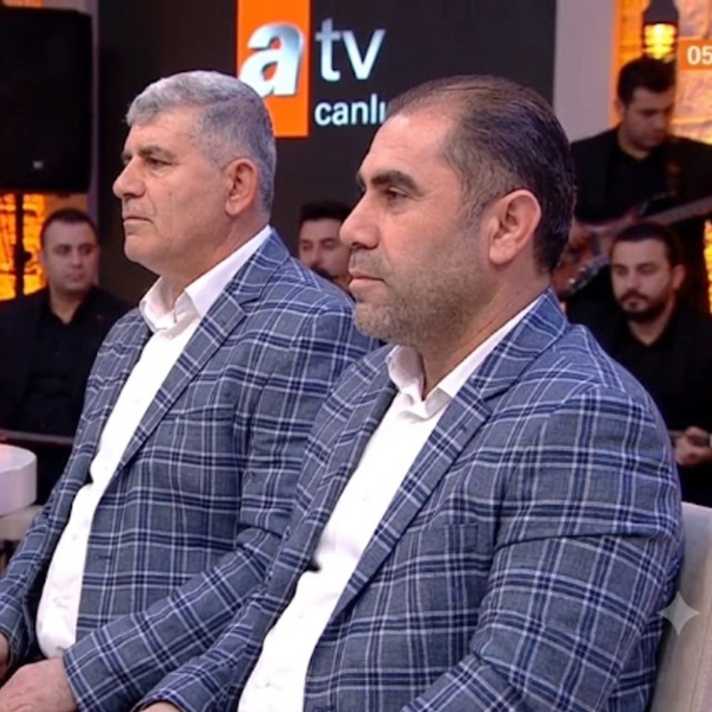 Grup Hayber sahne performansı — Grup Hayber